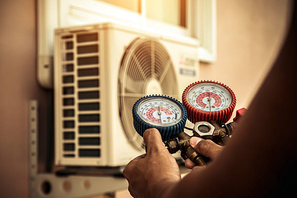 Professional Ductwork Repair technician working in Saint Cloud, MN